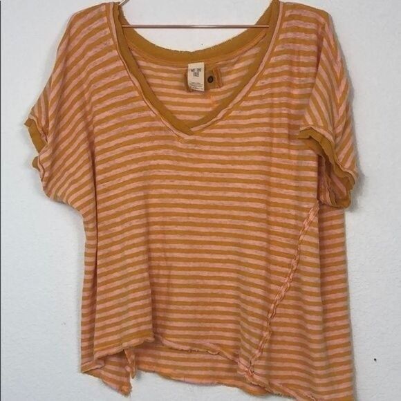 Free People Stripe V-Neck Tee  EUC Small 20A - Picture 4 of 8